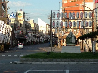 松阪の町はまつり一色に